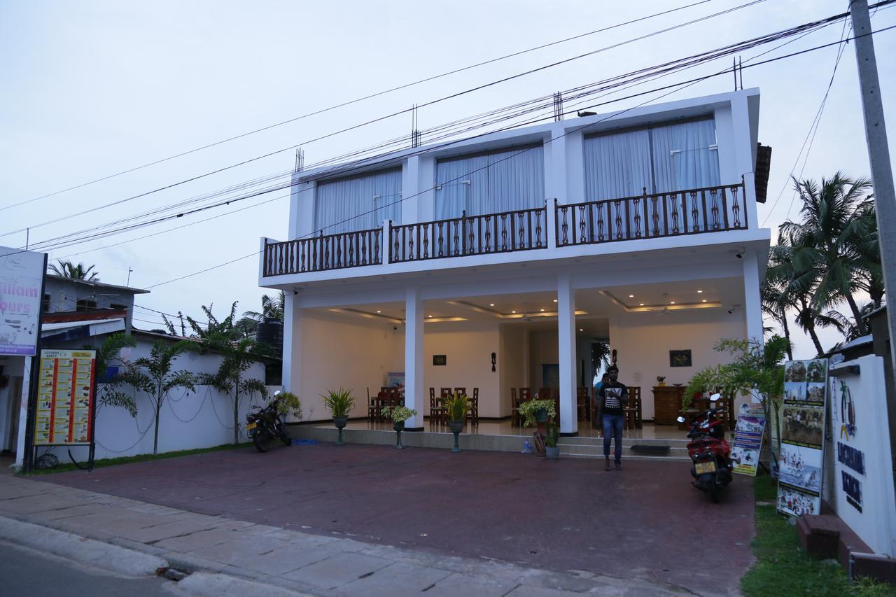 Lochana Beach Hotel Ettukala Екстериор снимка